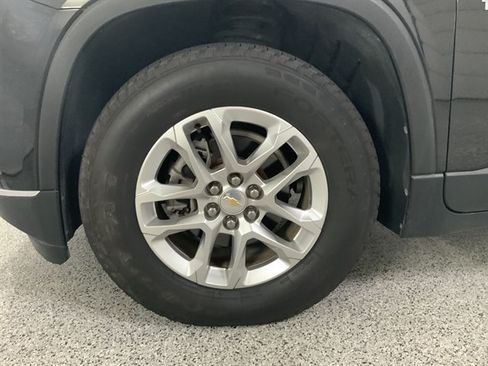Used 2021 Chevrolet Traverse LT w/ LPO, Floor Liner Package AWD/4WD image 9