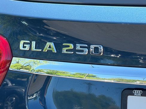 Used 2019 Mercedes-Benz GLA 250 4MATIC image 25