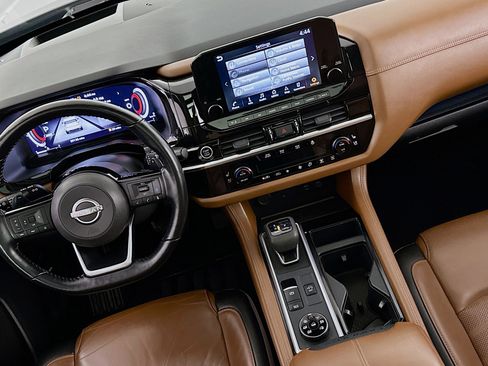 Used 2023 Nissan Pathfinder Platinum w/ Cargo Package image 19