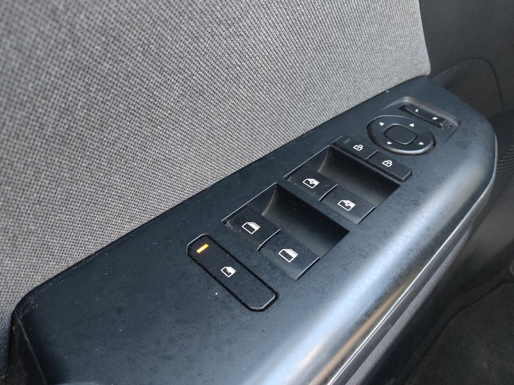 Used 2025 Kia K4 EX FWD image 27