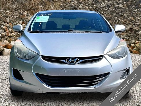 Used 2013 Hyundai Elantra GLS FWD image 3
