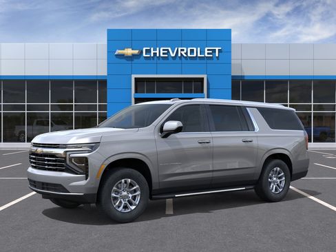 New 2026 Chevrolet Suburban LT AWD/4WD image 2