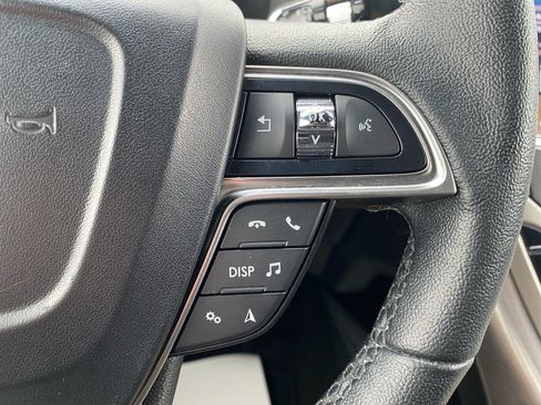 Used 2019 Lincoln Nautilus FWD image 24