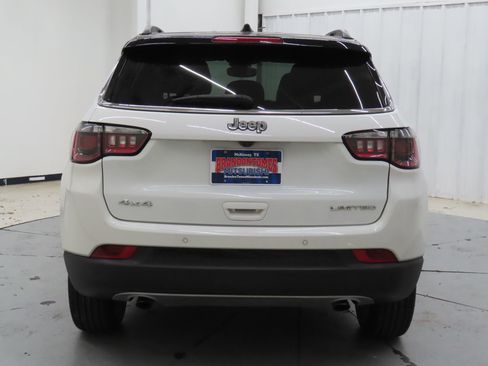 Used 2023 Jeep Compass Limited image 4