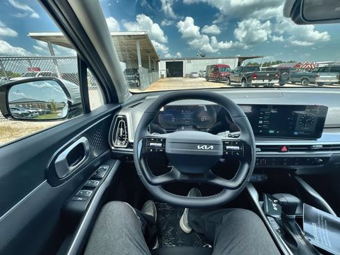 New 2026 Kia Sorento LX FWD image 14