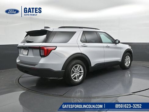 New 2026 Ford Explorer Active image 2