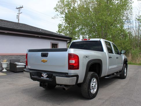 Used 2014 Chevrolet Silverado 2500 LT w/ Snow Plow Prep Package image 5
