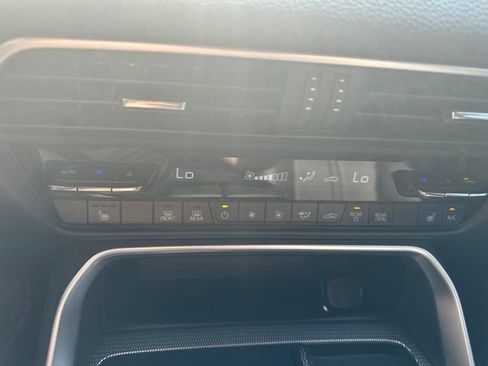Certified 2024 MAZDA CX-90 3.3 Turbo S AWD/4WD image 19