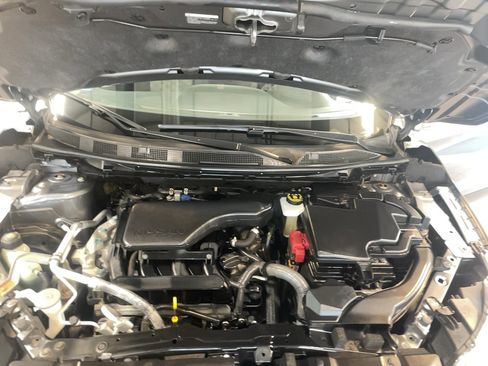 Used 2019 Nissan Rogue Sport SV w/ Technology Package image 24