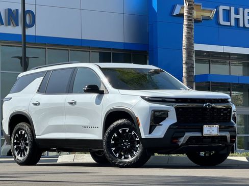 New 2026 Chevrolet Traverse Z71 image 2