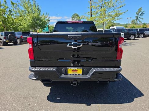 New 2026 Chevrolet Silverado 1500 Custom Trail Boss w/ Midnight Edition AWD/4WD image 5