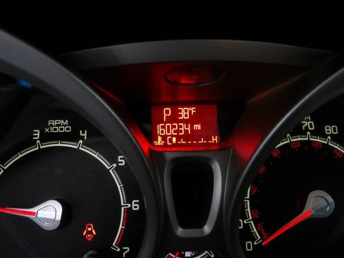 Used 2013 Ford Fiesta SE image 15