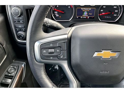 Used 2022 Chevrolet Silverado 1500 LT image 25