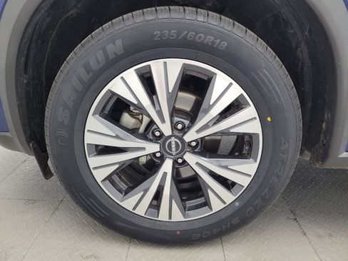 Used 2023 Nissan Rogue SV FWD image 31