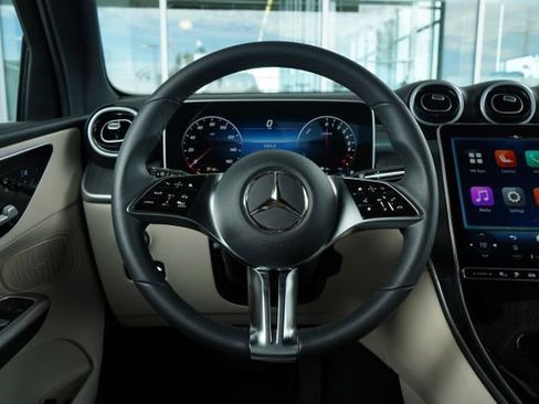 Certified 2025 Mercedes-Benz GLC 350e 4MATIC image 23