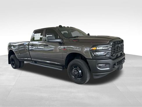 Used 2025 RAM 3500 Tradesman AWD/4WD image 2
