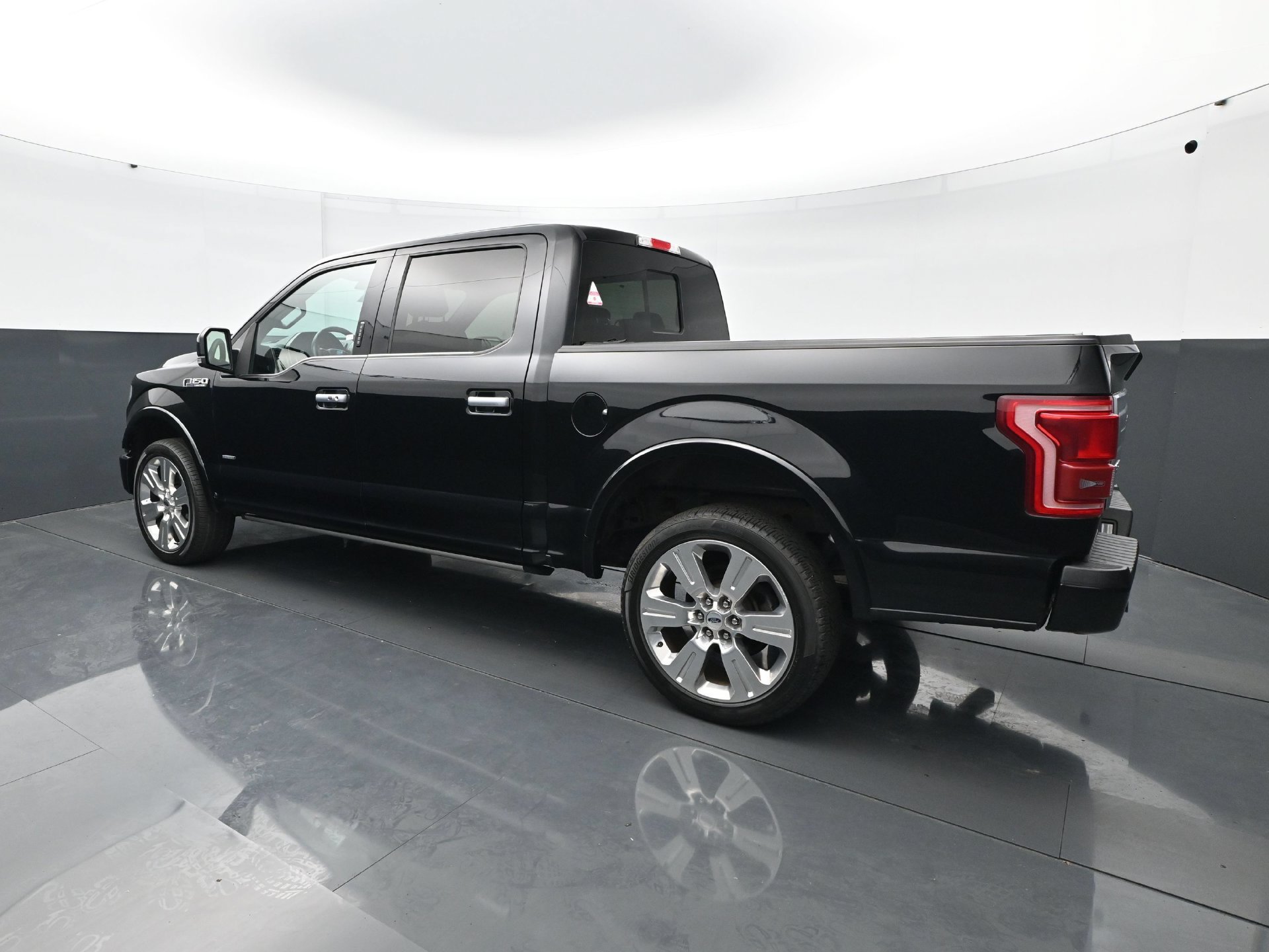 Used 2017 Ford F150 Limited AWD/4WD image 4