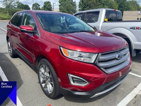 Used 2017 Ford Edge Titanium w/ Technology Package FWD image 4