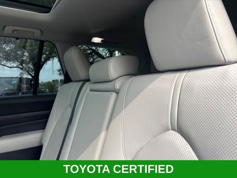 Used 2025 Toyota Grand Highlander FWD image 27