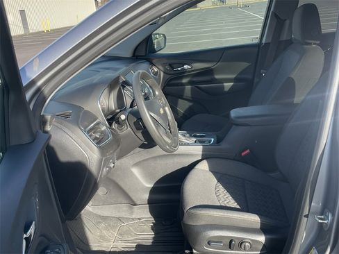 Used 2023 Chevrolet Equinox LT w/ LPO, Floor Liner Package image 12