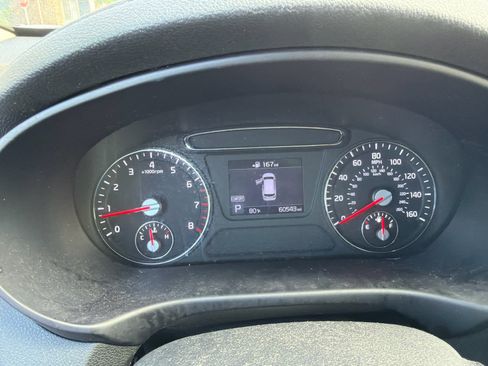 Used 2020 Kia Sorento LX image 6