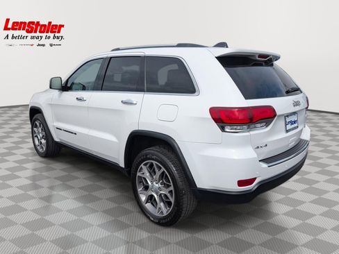 Used 2022 Jeep Grand Cherokee Limited w/ Tech Group AWD/4WD image 3