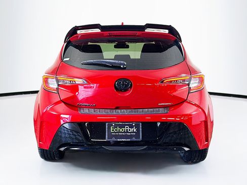 Used 2021 Toyota Corolla SE w/ Special Edition FWD image 7