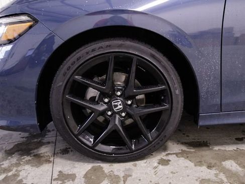 Certified 2025 Honda Civic Sport image 11