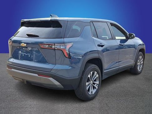 Used 2025 Chevrolet Equinox LT FWD image 4