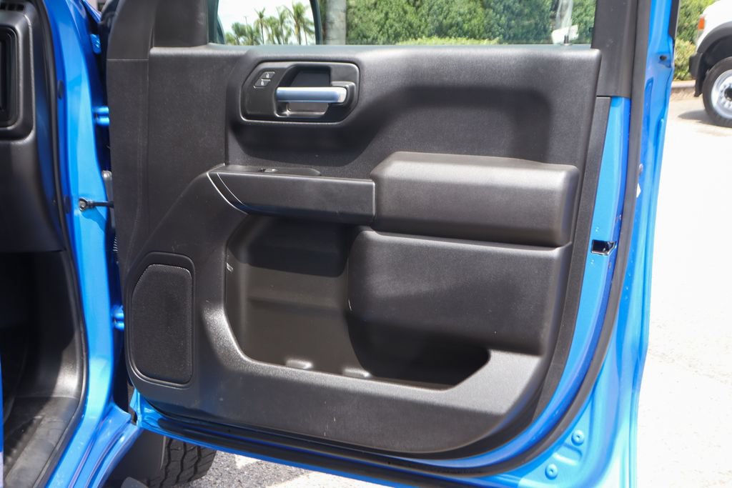 Used 2025 Chevrolet Silverado 1500 Custom w/ Turbomax Blackout Package AWD/4WD image 34