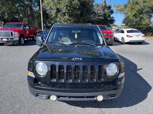 Used 2014 Jeep Patriot Sport w/ Power Value Group image 3