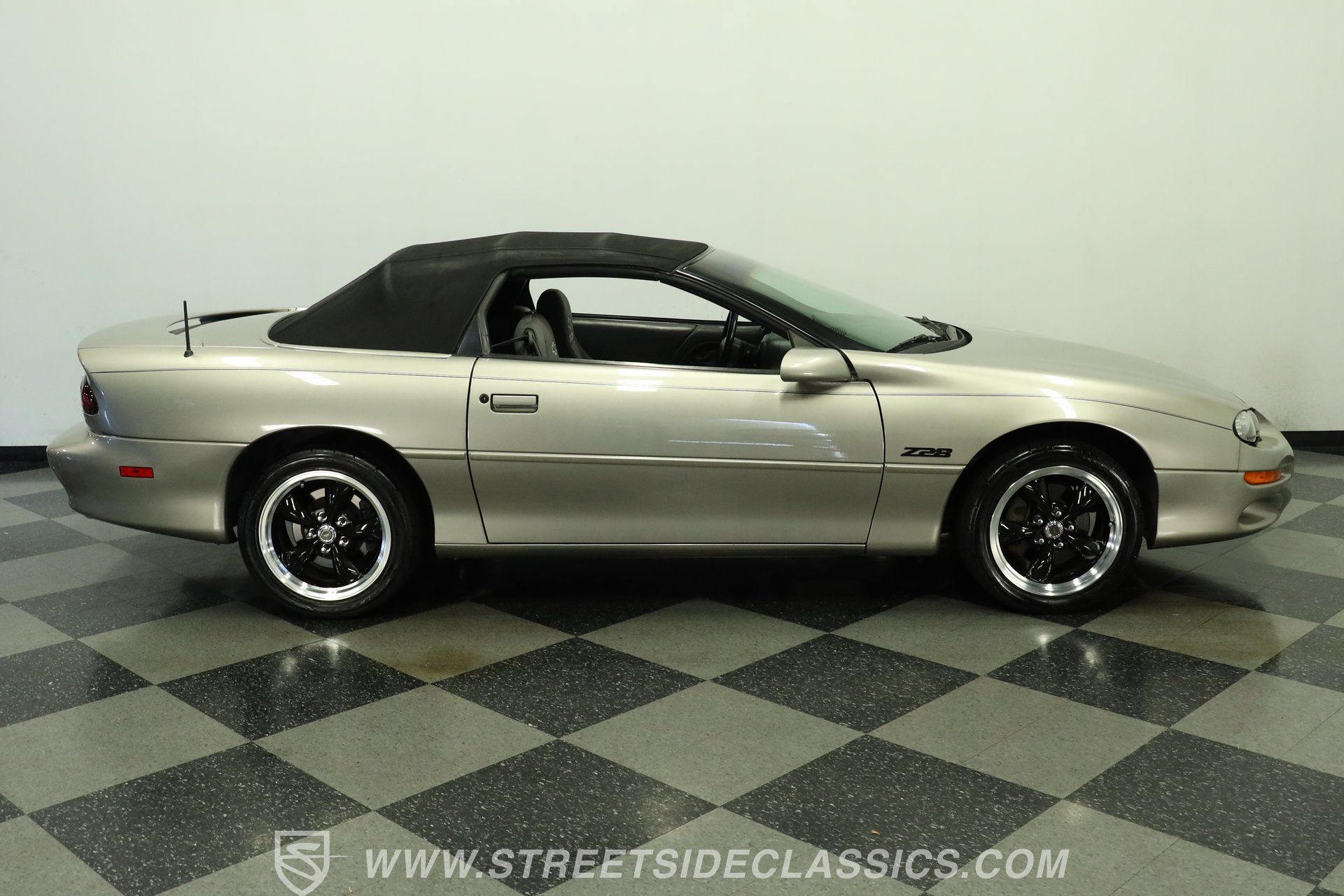 Used 1999 Chevrolet Camaro Z28 RWD image 13