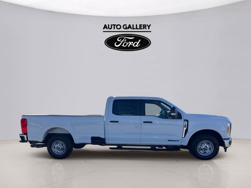 New 2026 Ford F350 XL w/ XL Chrome Package RWD image 4