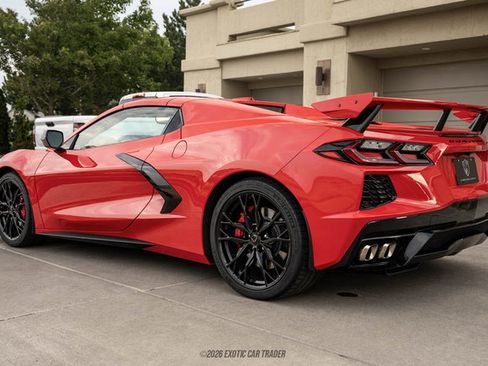 Used 2023 Chevrolet Corvette Stingray Premium Conv w/ Z51 Performance Package RWD image 16