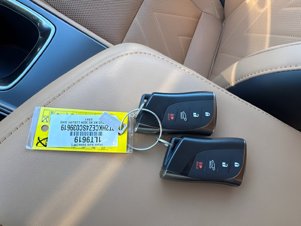 Used 2025 Lexus NX 350h AWD w/ Cold Area Package image 32