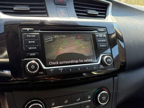 Used 2017 Nissan Sentra SV image 18