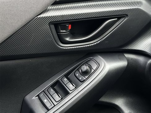 Used 2024 Subaru Crosstrek 2.0i Premium image 21