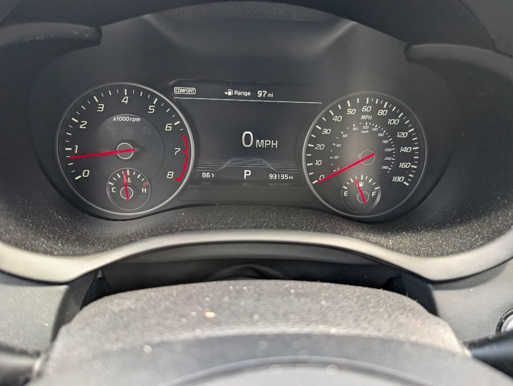 Used 2018 Kia Stinger GT2 AWD/4WD image 15