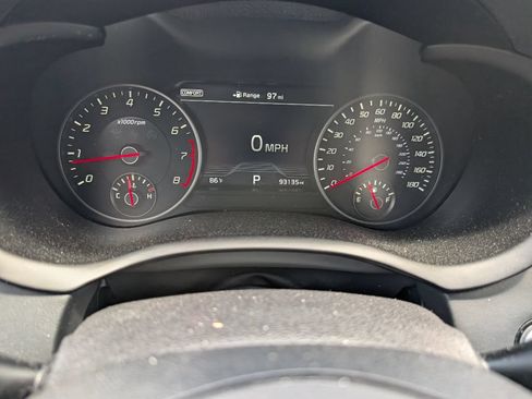 Used 2018 Kia Stinger GT2 AWD/4WD image 15