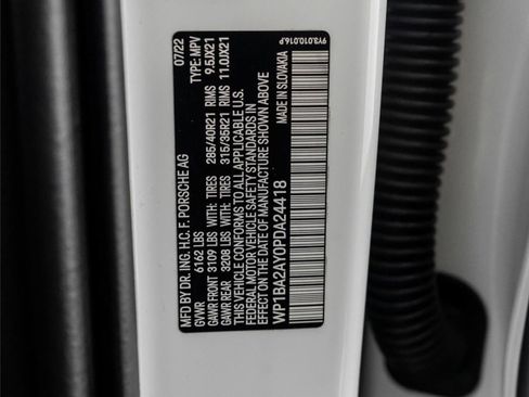 Used 2023 Porsche Cayenne Platinum Edition image 67