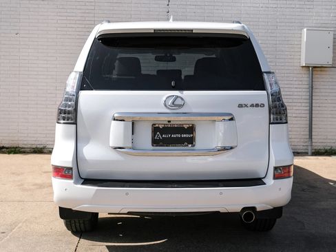 Used 2016 Lexus GX 460 w/ Premium Package AWD/4WD image 9