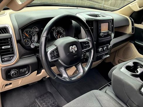 Used 2019 RAM 1500 Big Horn image 12