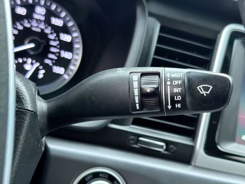 Used 2018 Hyundai Sonata Limited image 27