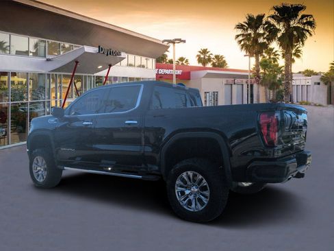 Used 2024 GMC Sierra 1500 Denali AWD/4WD image 5