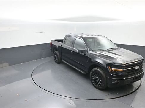 New 2025 Ford F150 XLT w/ Equipment Group 303A High image 15