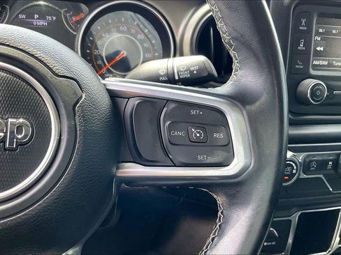 Used 2019 Jeep Wrangler Sport AWD/4WD image 27