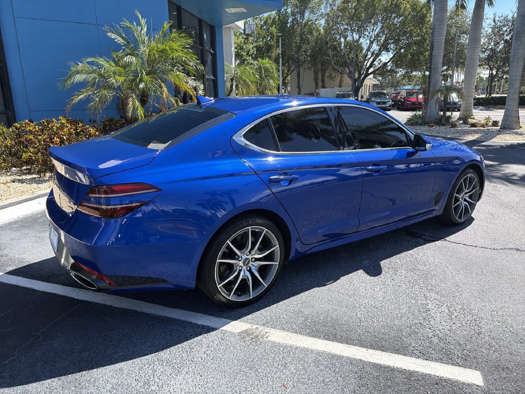 Used 2022 Genesis G70 3.3T RWD image 8