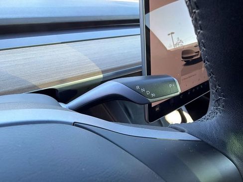 Used 2023 Tesla Model 3 Standard Range image 23