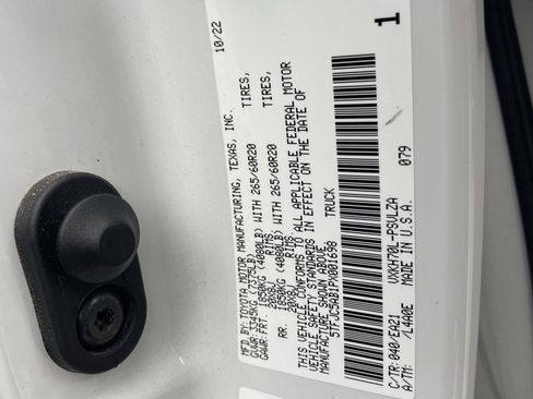 Used 2023 Toyota Tundra Limited image 9