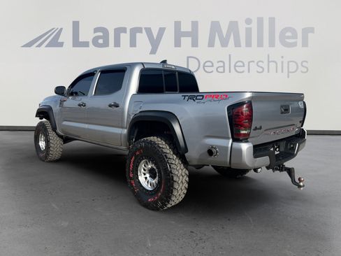 Used 2020 Toyota Tacoma 4x4 Double Cab image 3